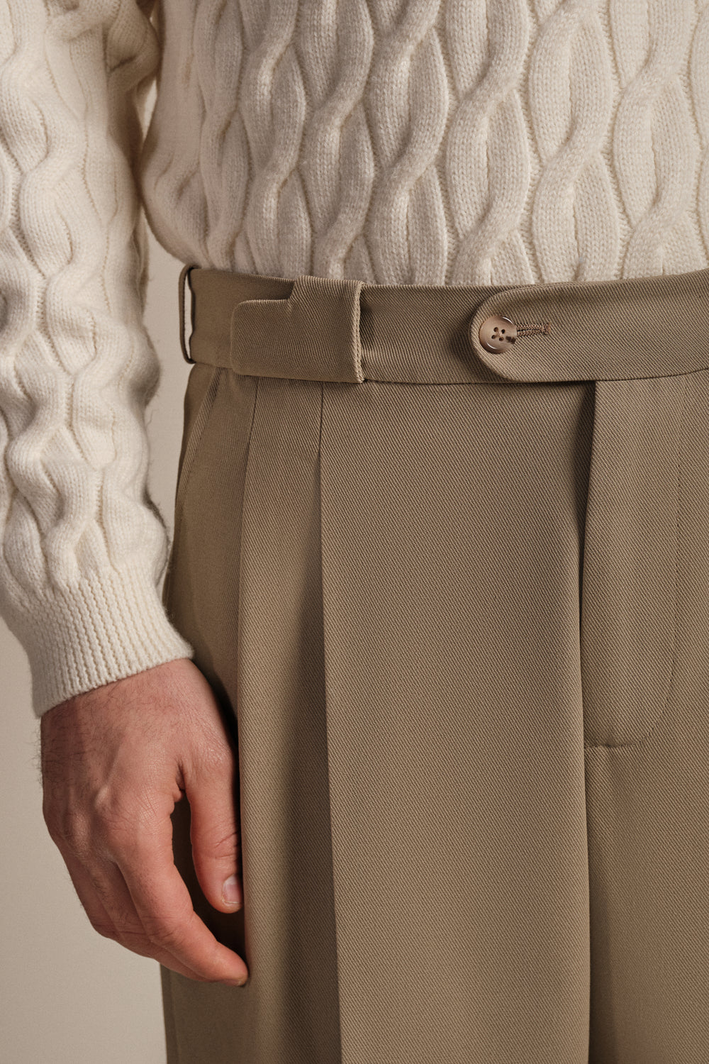 Le pantalon Revolver Beige